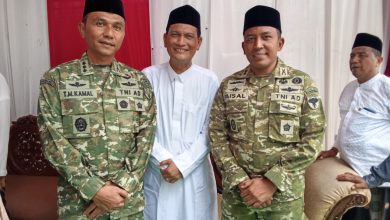 Photo of Danrem dan Dandim Bersama Waled Lapang, Perkuat Sinergi TNI dan Ulama