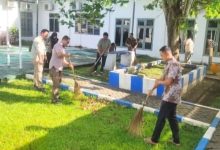 Photo of SDABMBK Deli Serdang Gelar Jumat Bersih, Suparno Ajak Pegawai Jaga Kebersihan Lingkungan Kerja